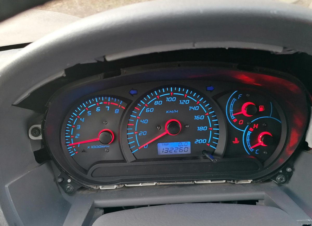 Хендай акцент 2005 панель приборов