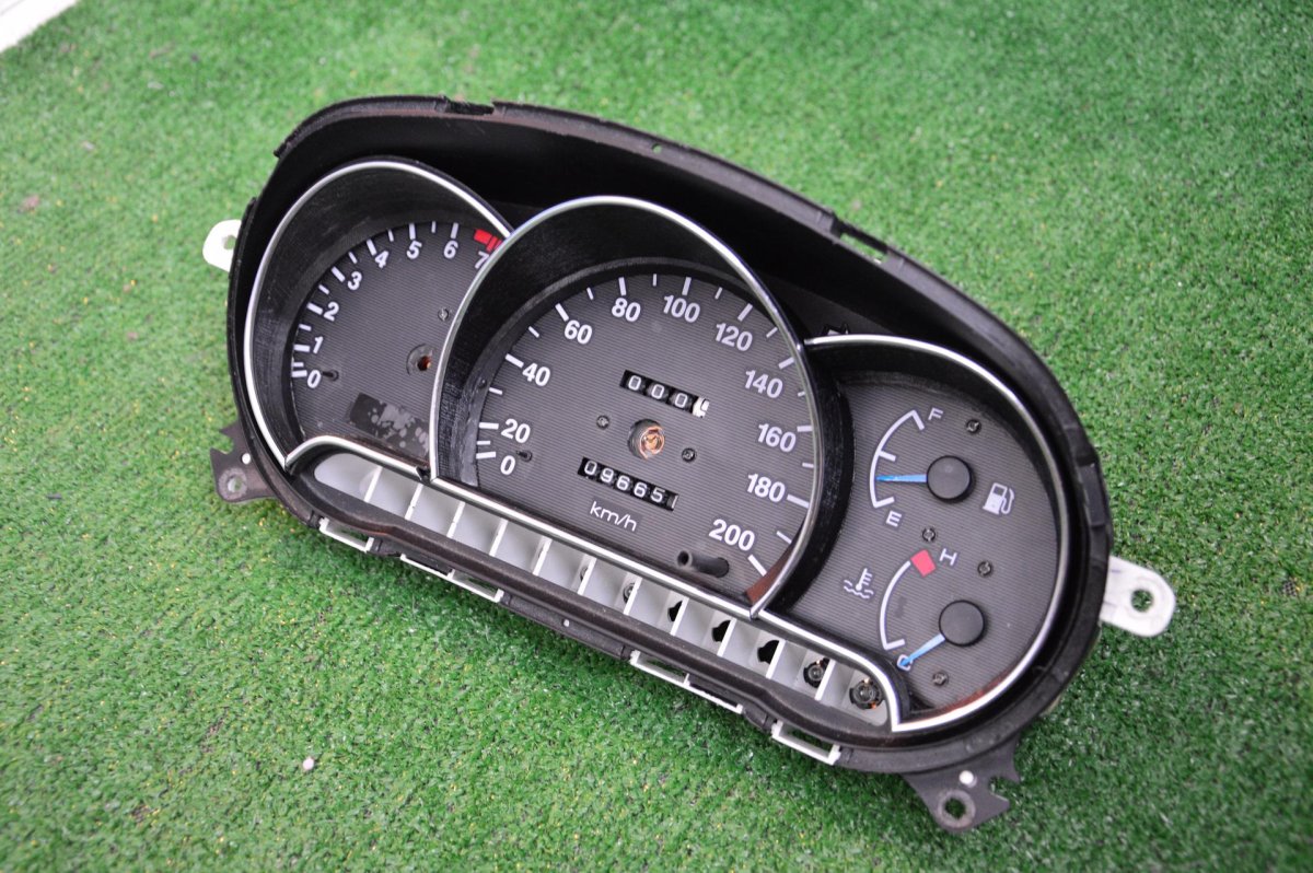 Hyundai Accent 2007 приборная панель