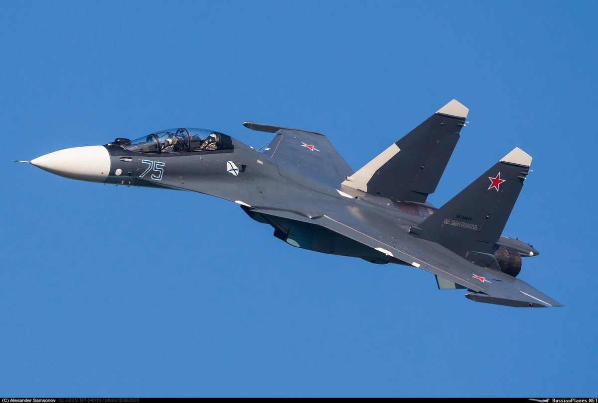Истребитель Су-30см2