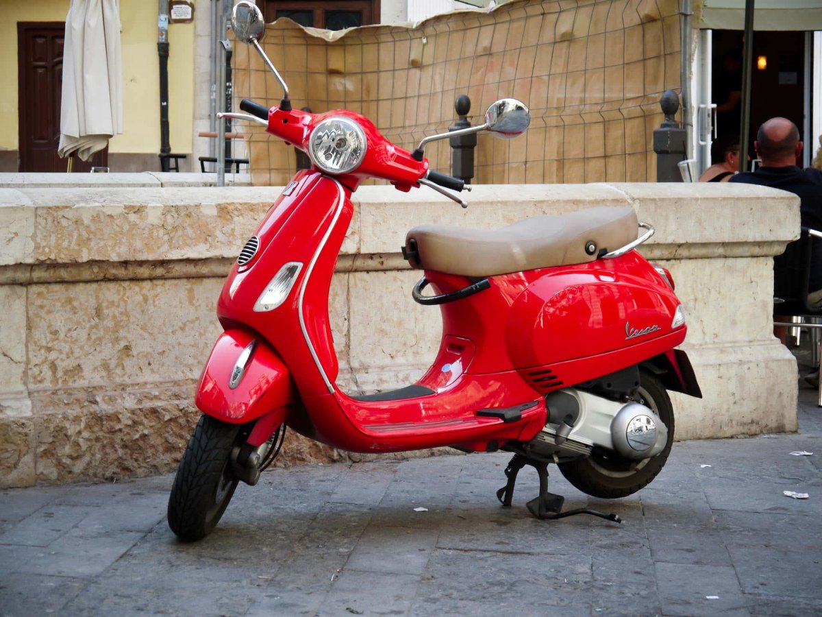 Vespa мотороллер 2021