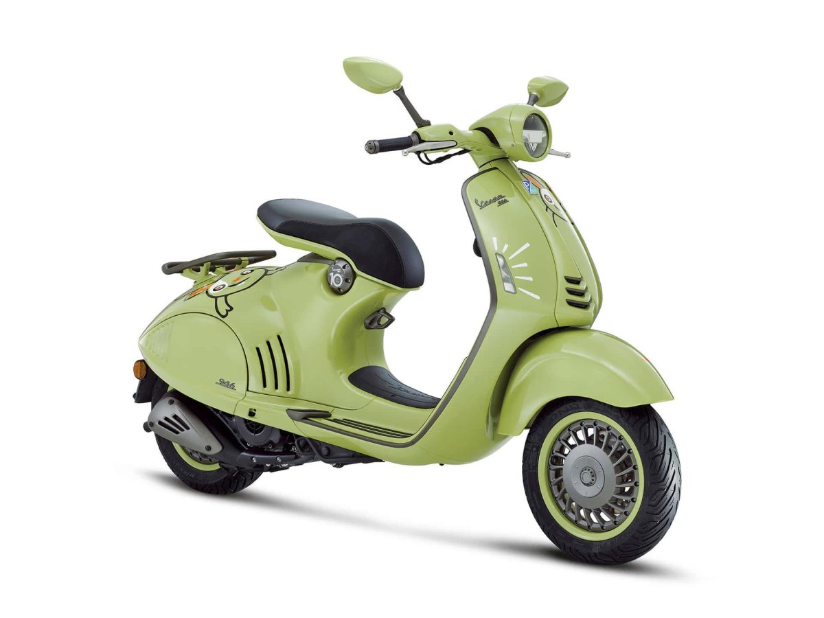 Vespa 946