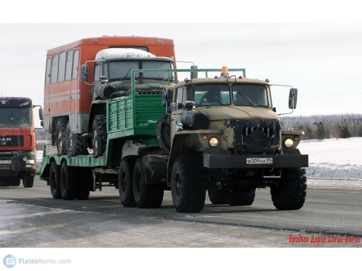 Урал 44202 топливозаправщик