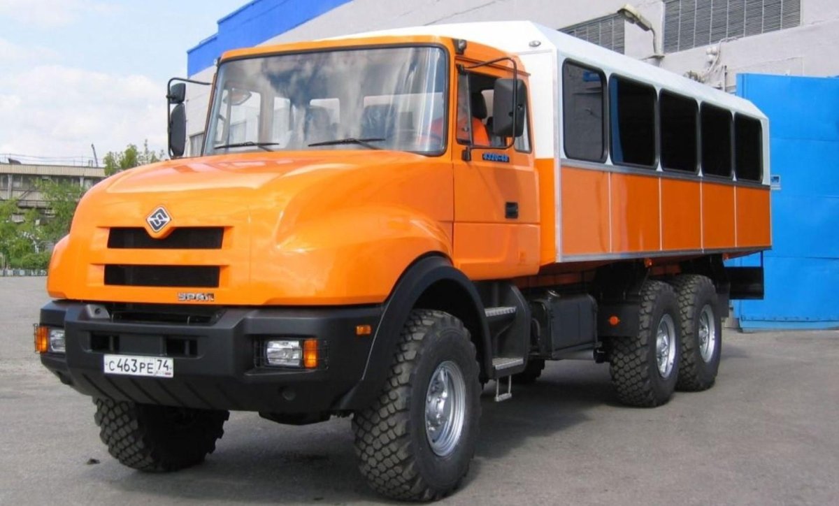Автомобиль Урал Урал 3255