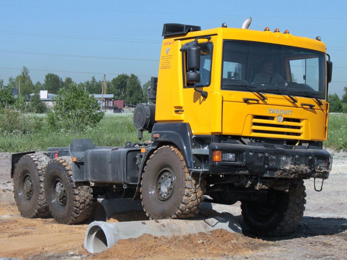 Яровит Глорос