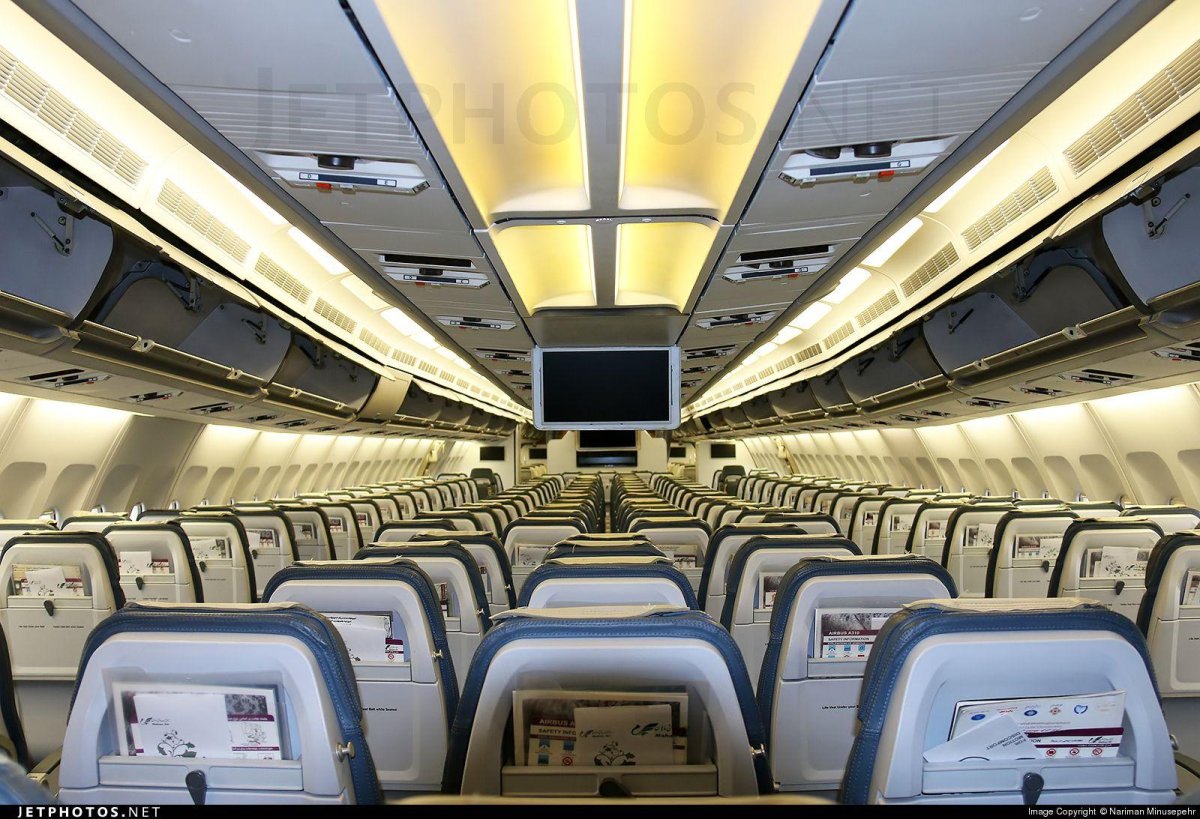 Airbus a340 салон