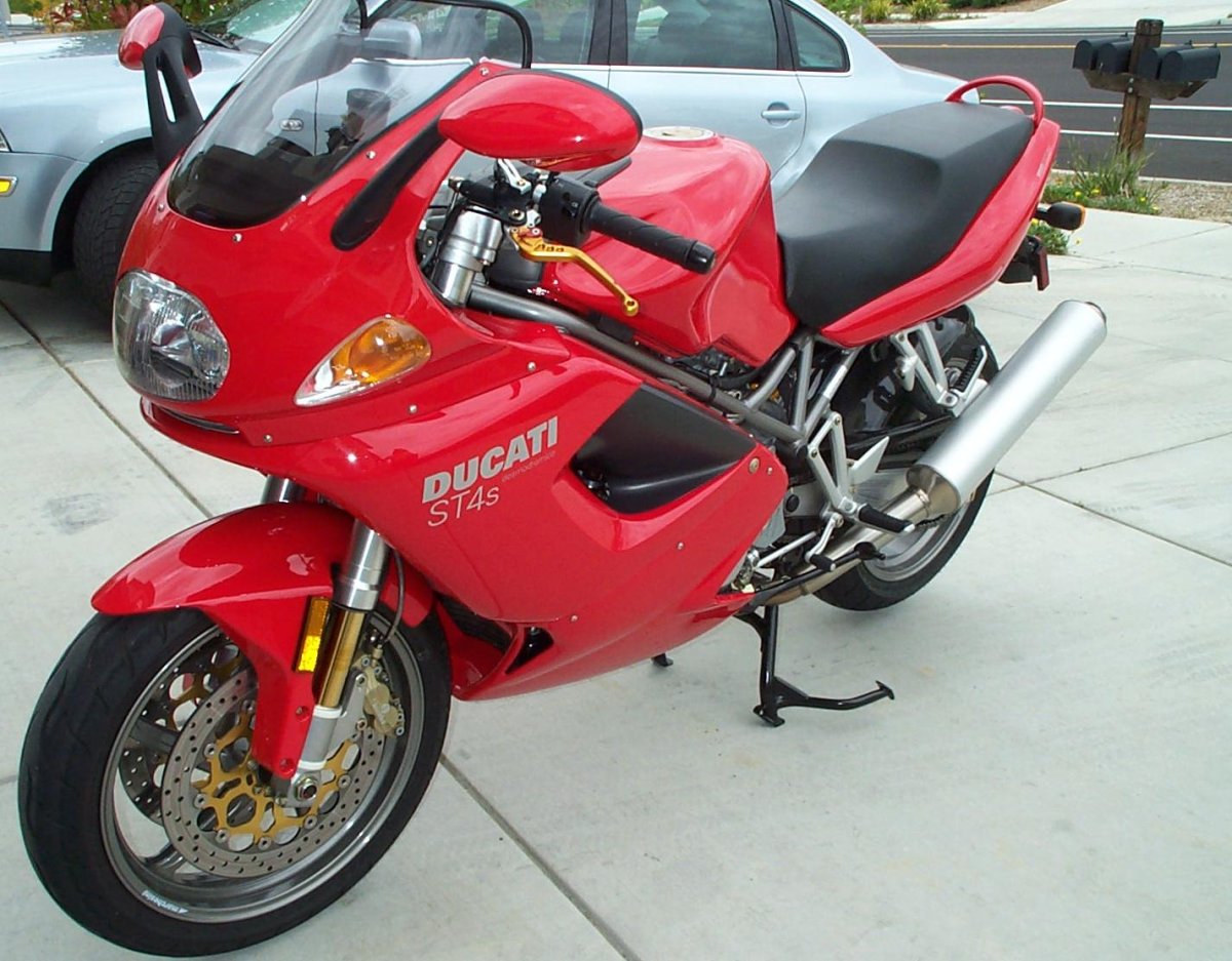 Ducati st4s