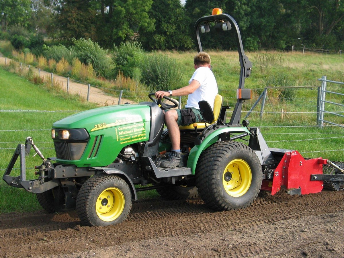 John Deere трактор газонокосилка