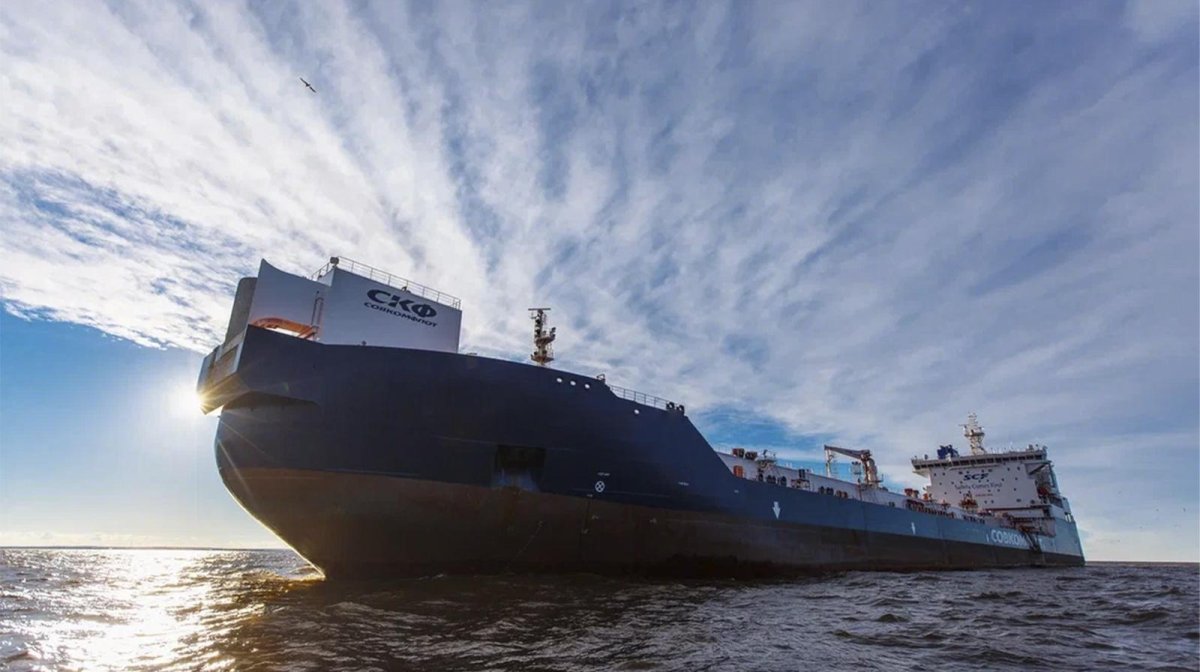 Штурман Овцын судно