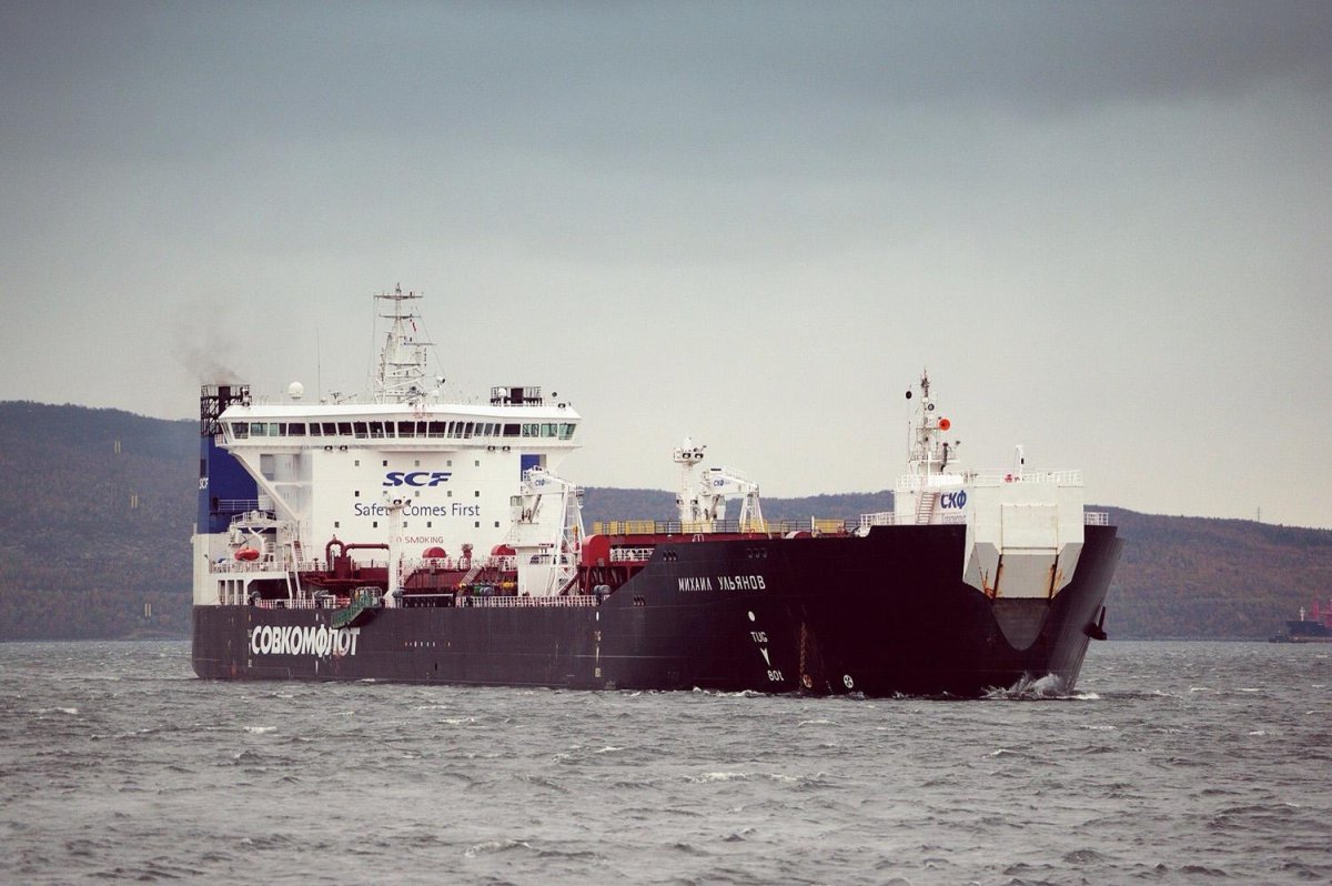 Танкер Михаил Ульянов