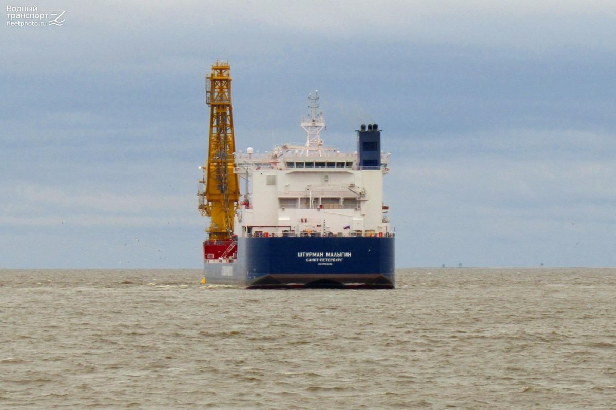 Штурман Малыгин танкер