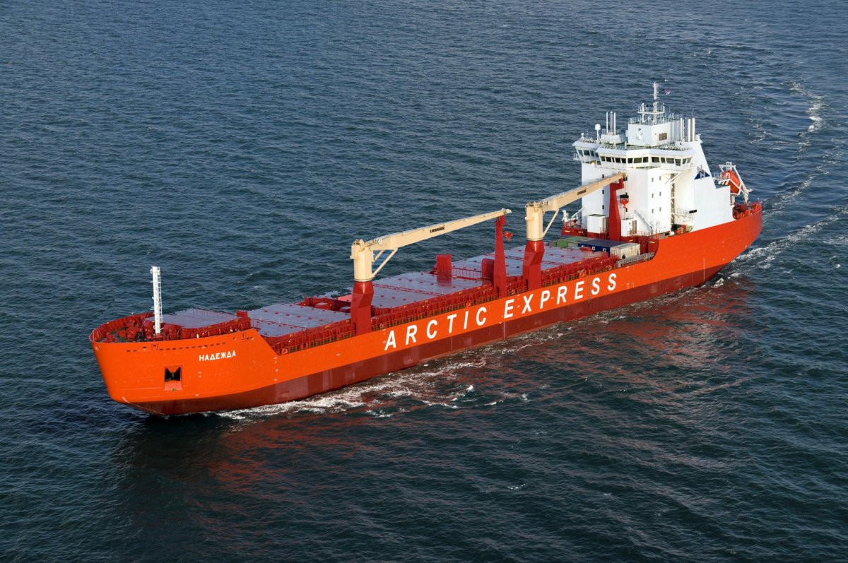 Дизель электроход Норильский никель