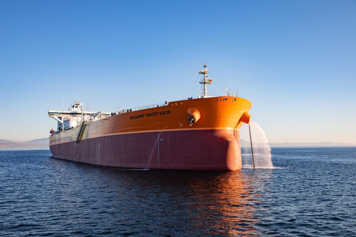 Танкер Афрамакс Владимир Мономах