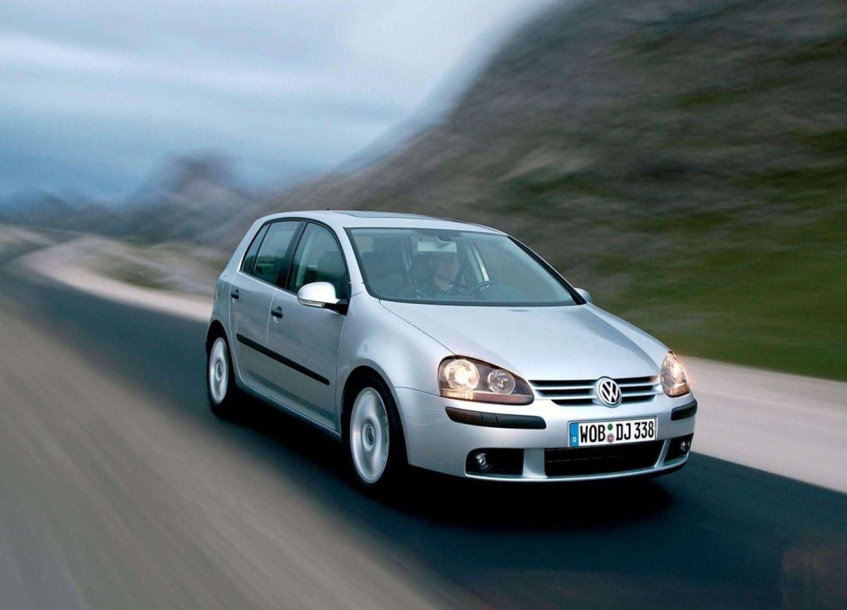 Фольксваген гольф 5 2004