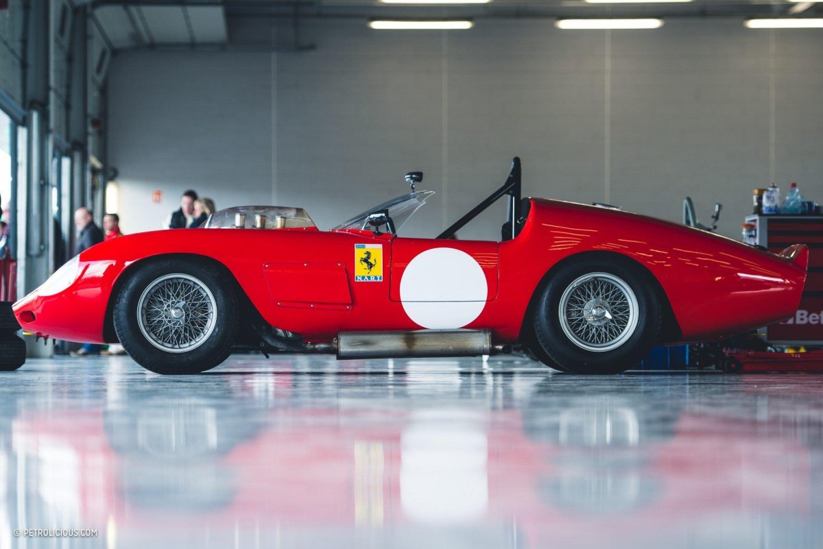 Автодром Энцо и Дино Феррари