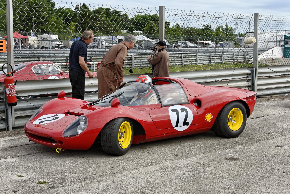 Феррари Дино