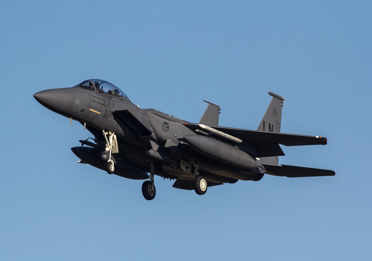 MCDONNELL Douglas f-15e Strike Eagle больше информации