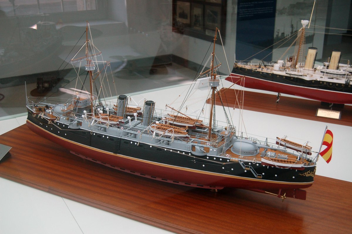 Инфанта Мария Тереза броненосный крейсер