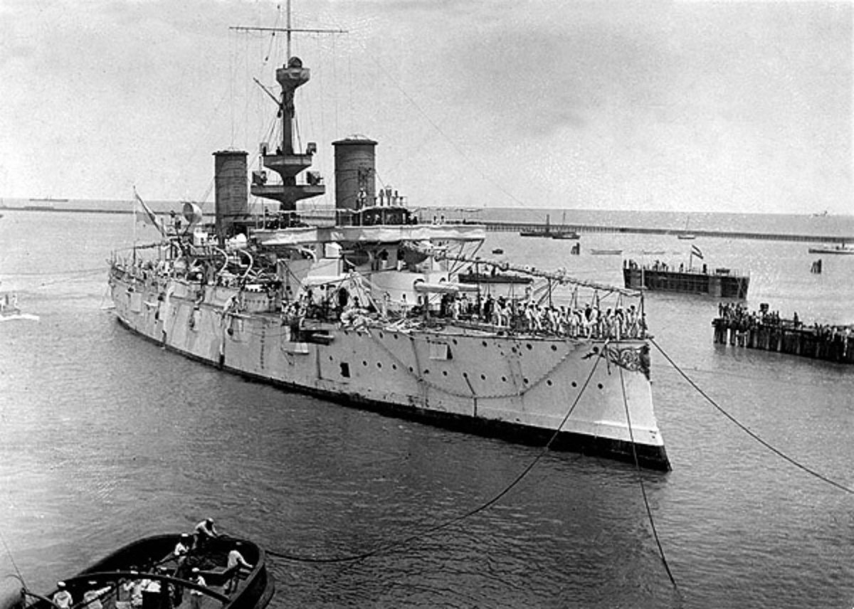 Броненосный крейсер Джузеппе Гарибальди