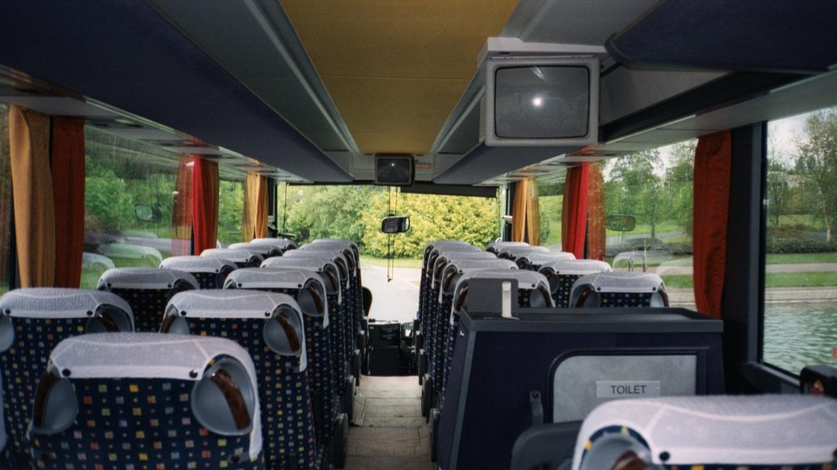 Фото автобуса внутри 480 на 480