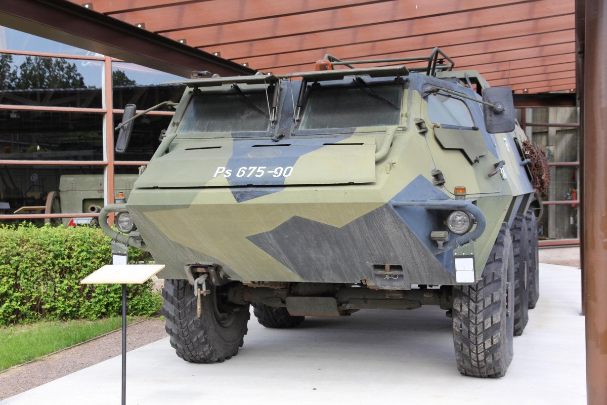 Бронетранспортер sisu xa-180 «pasi»