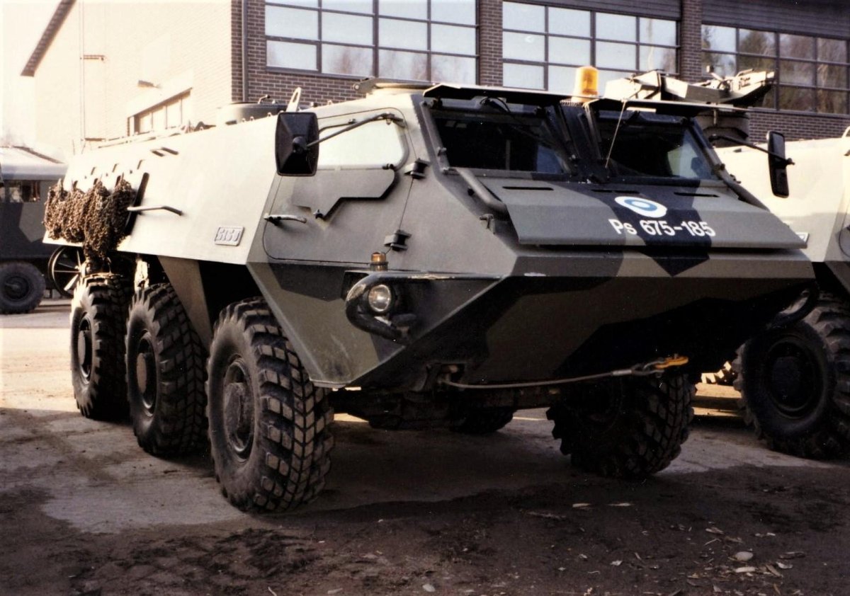 Sisu xa-180 APC