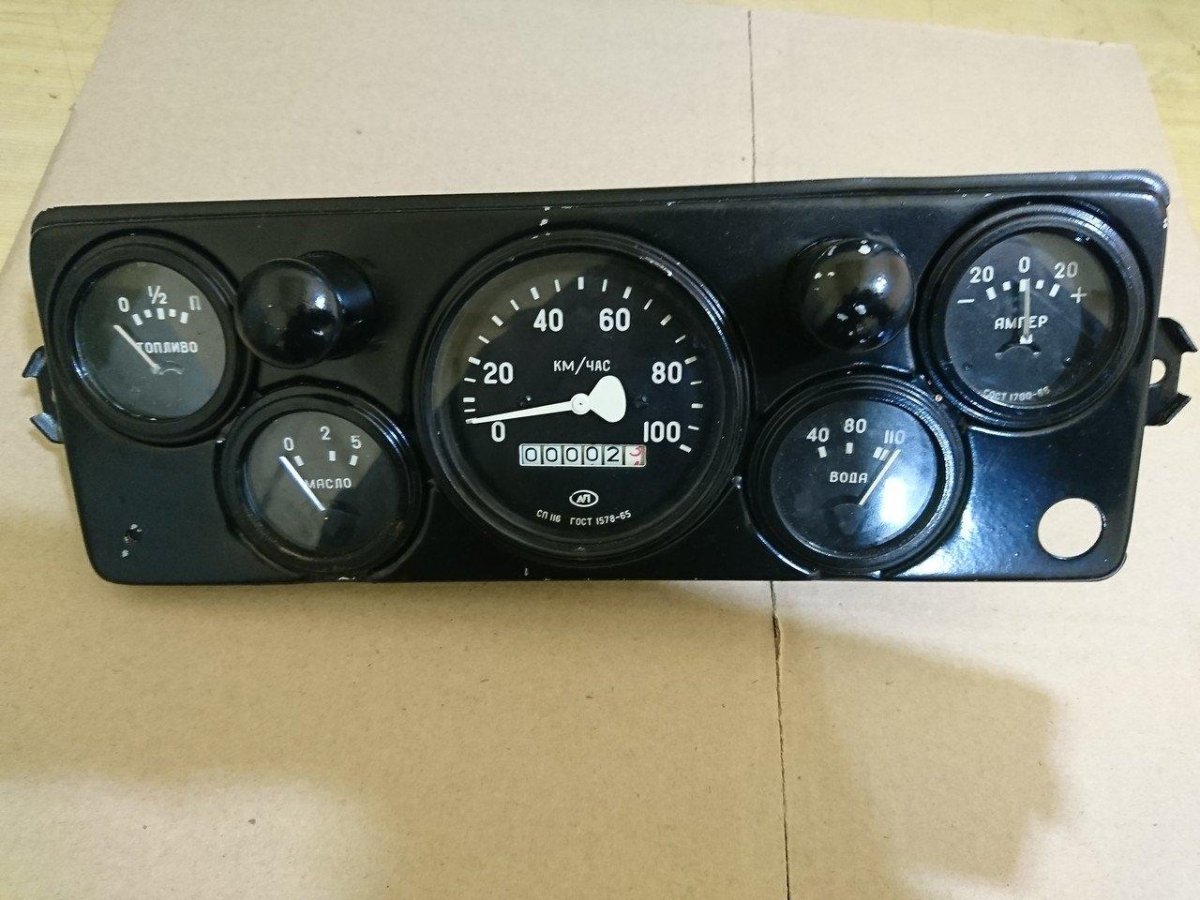 Щиток приборов ЗИЛ 4331