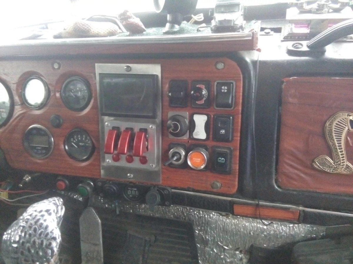 Приборная панель ЗИЛ 130