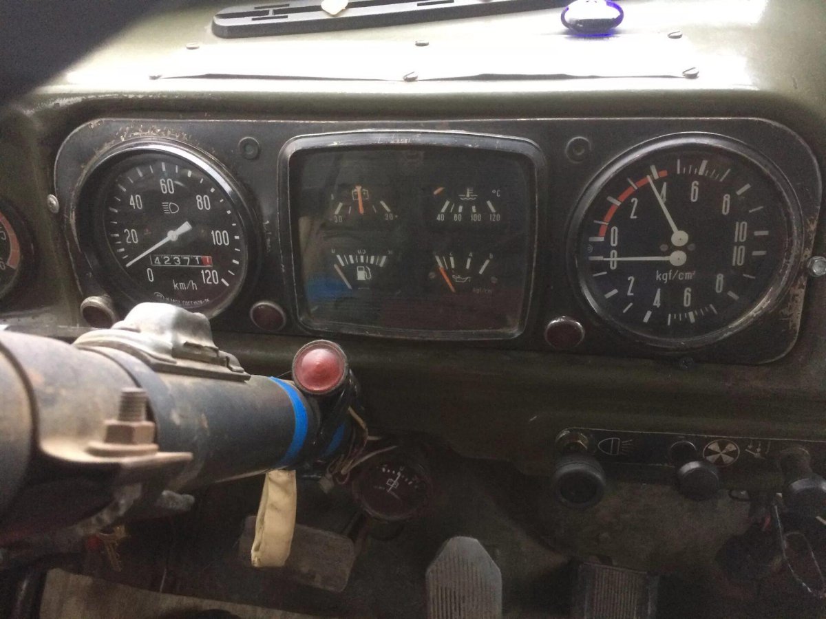 ЗИЛ 131 приборная