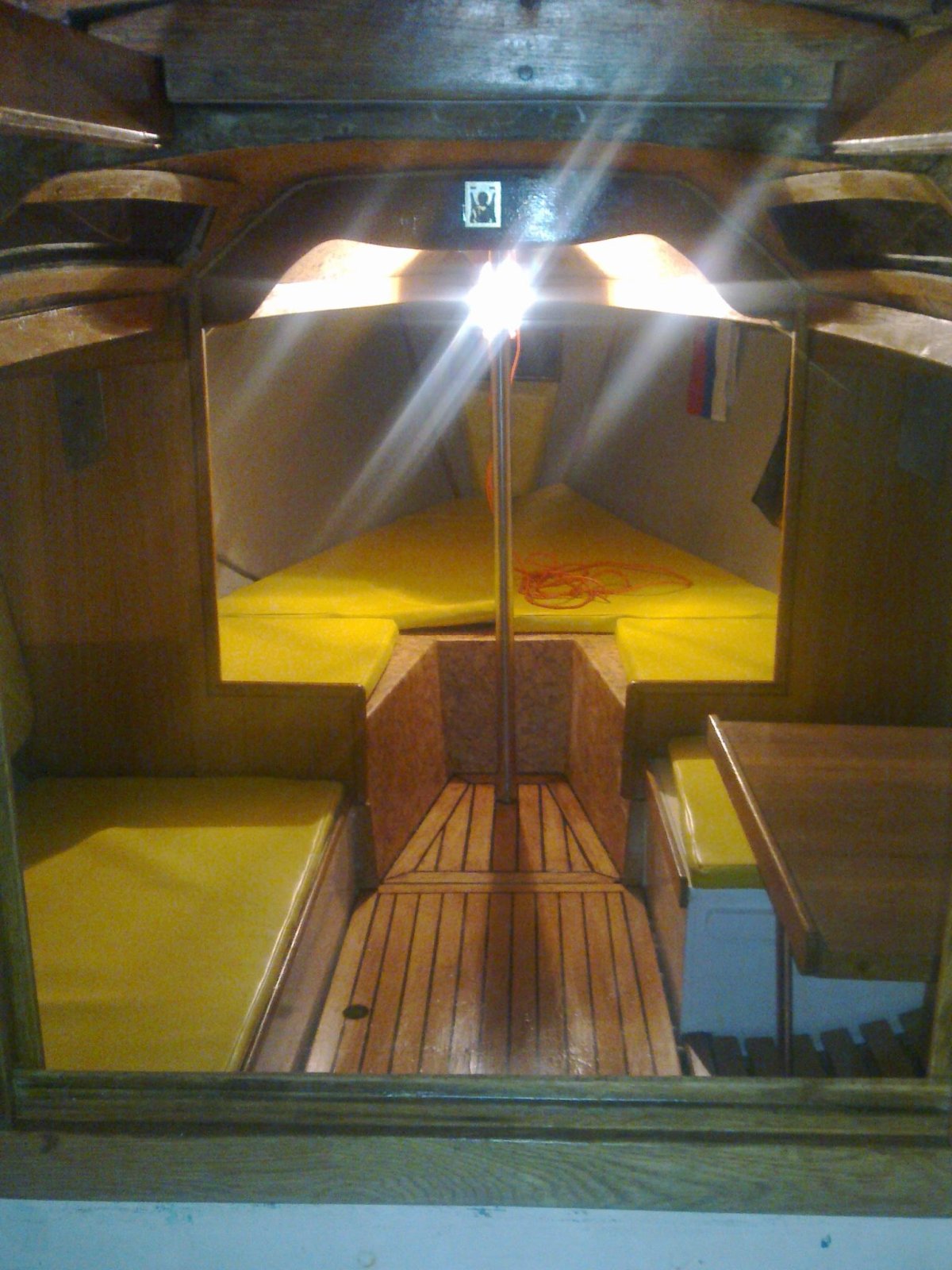 Парусная яхта Нева 2