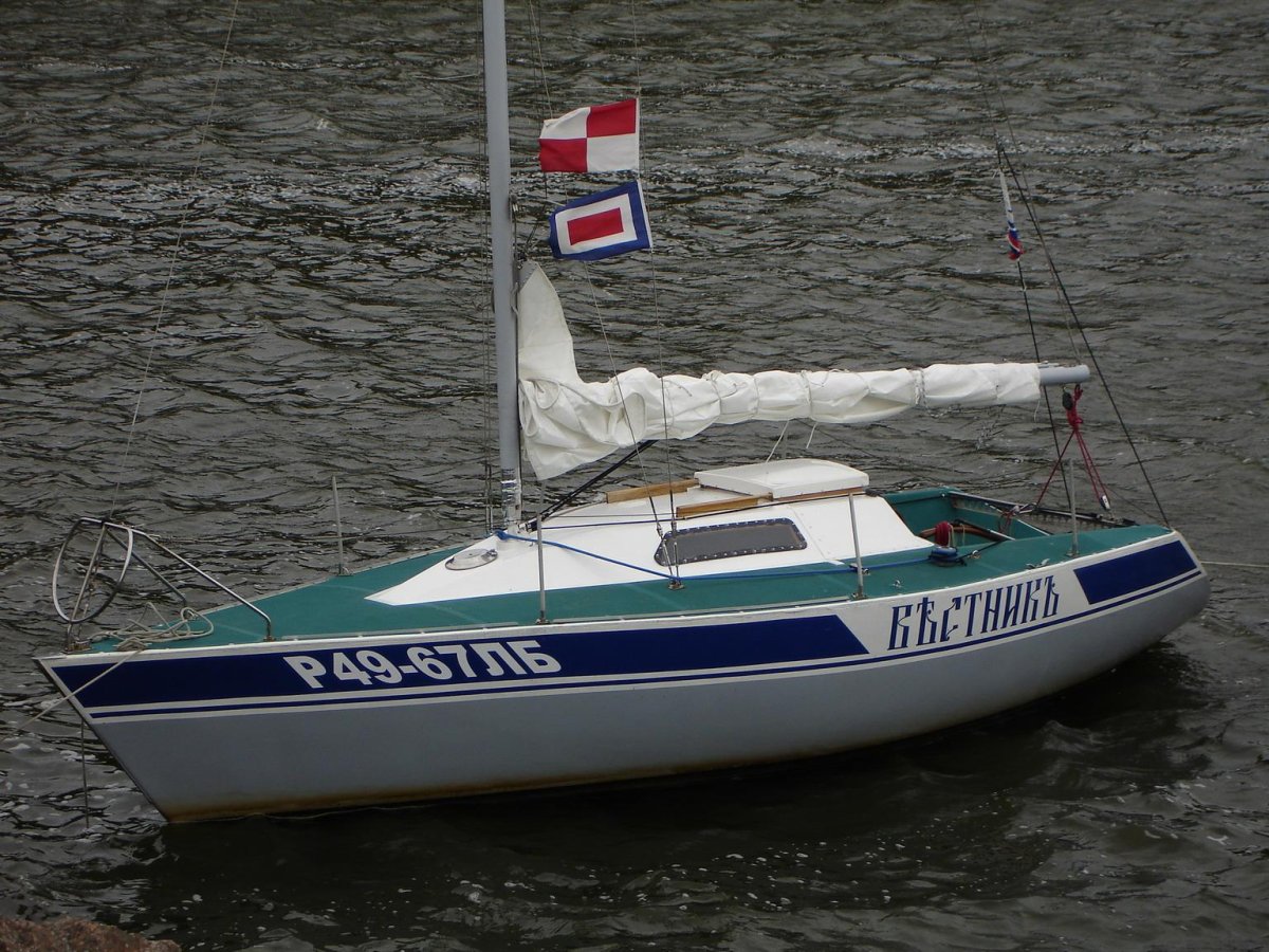 Парусная яхта Нева 1