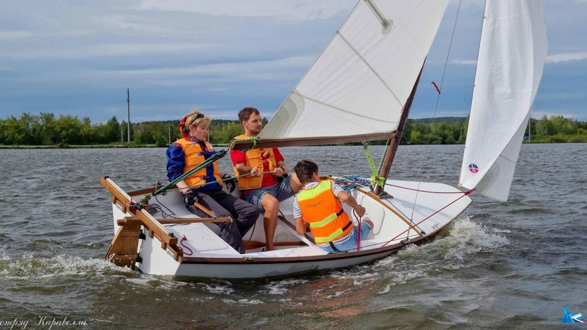 Лариса Крапивина Екатеринбург Каравелла