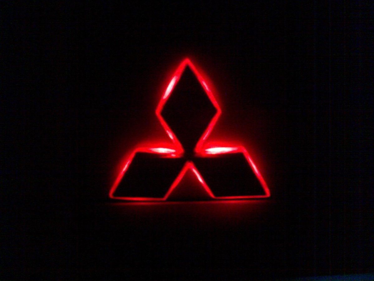 Mitsubishi Lancer 10 красный значок