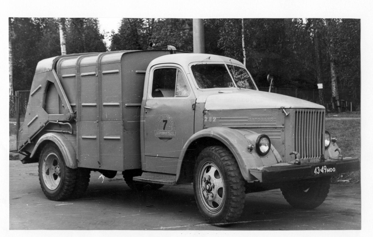 ГАЗ 51 мусоровоз