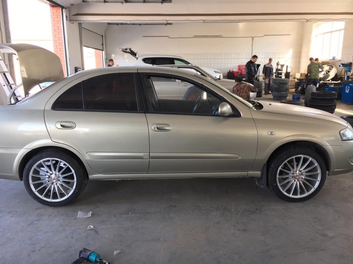 Nissan Almera Classic r17