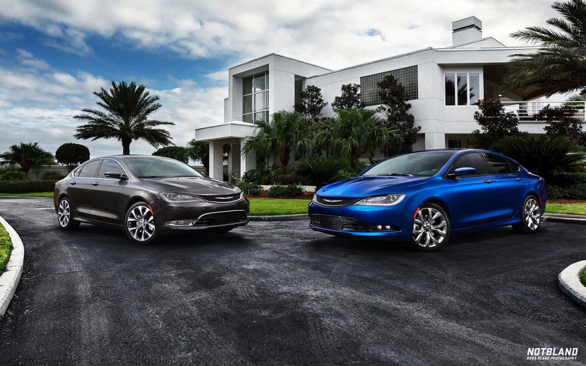 Крайслер 200