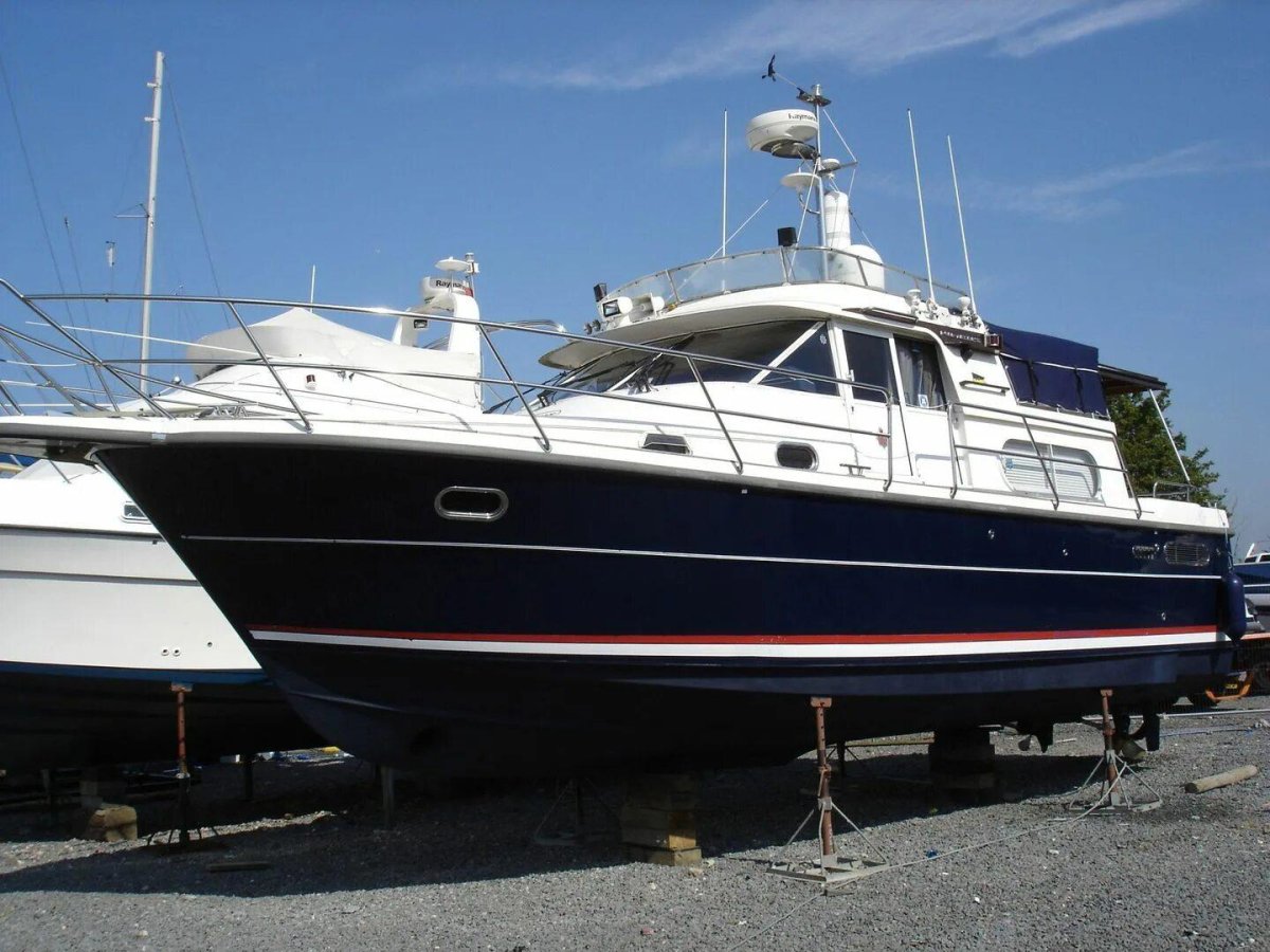 Нимбус 380 коммандер