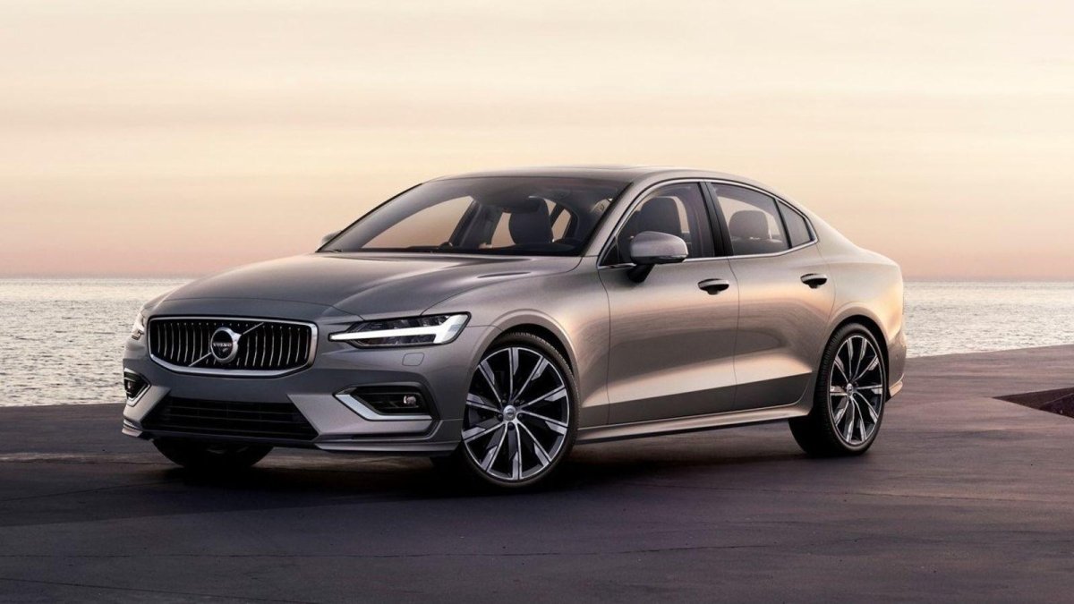 Volvo седан s60 2018