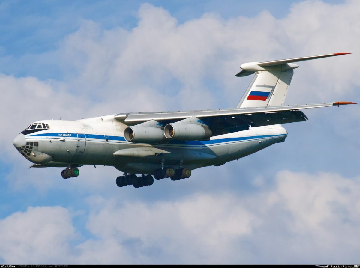 Самолёт-ил76-МДК-Roscosmos.