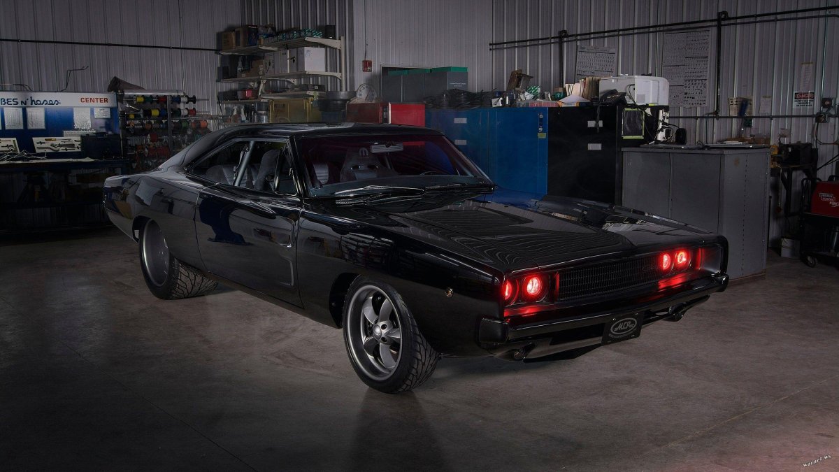 Dodge Charger Маслкар