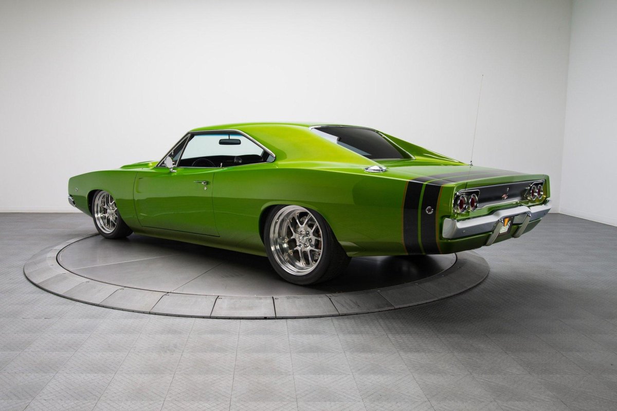 Маслкар dodge Charger 1968