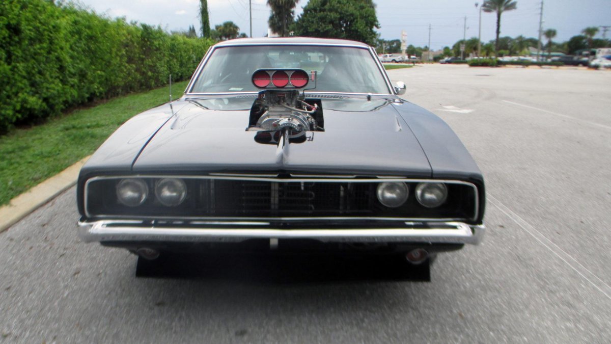 Додж суперчарджер 1968