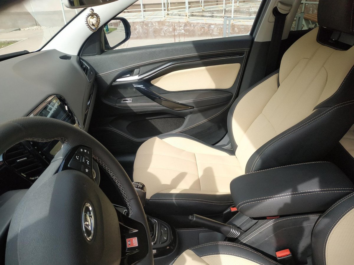 Обивка салона Лада Веста