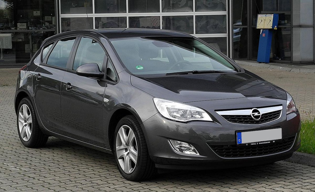 Opel Astra j 2011