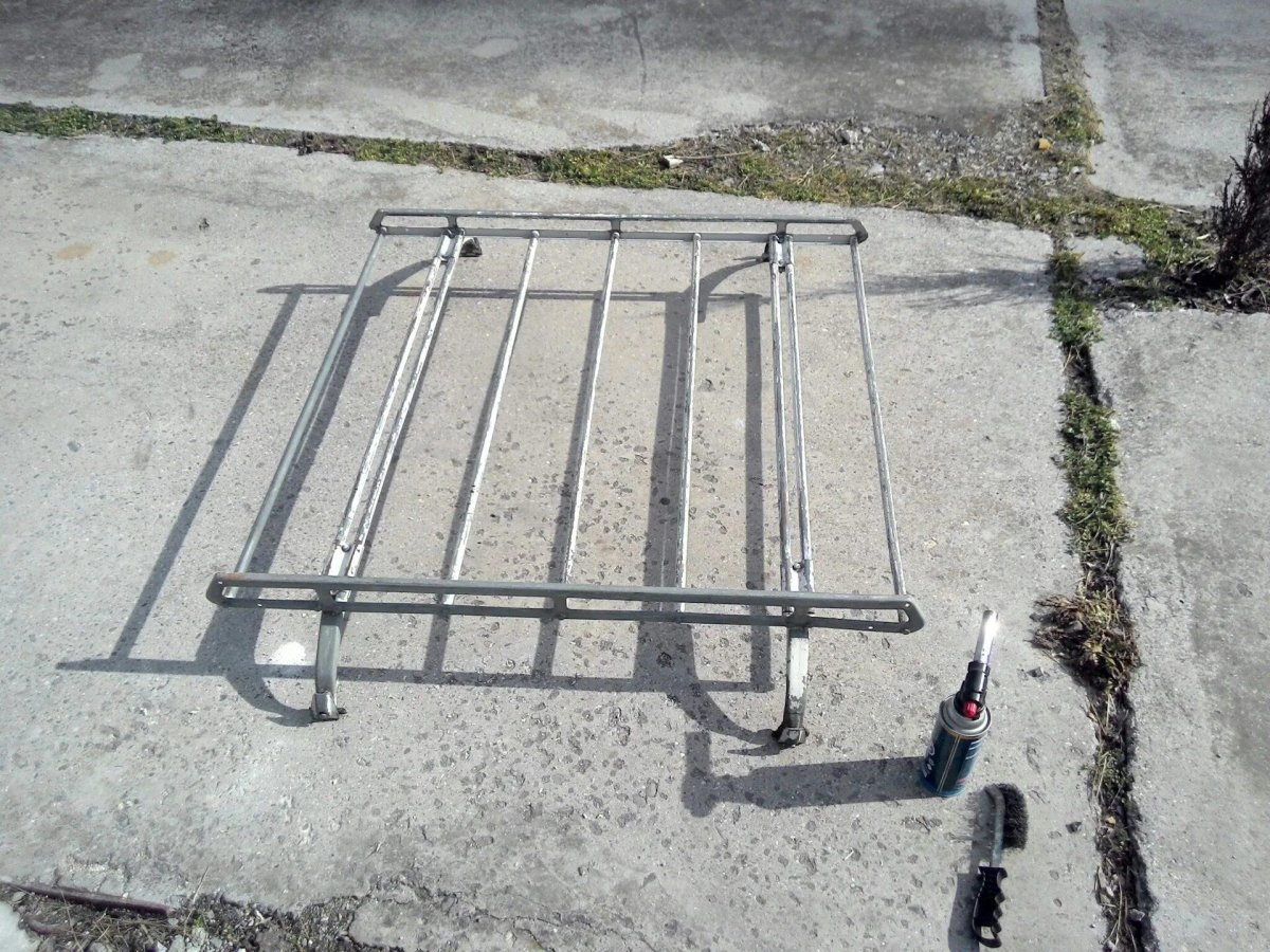 Багажник 2103