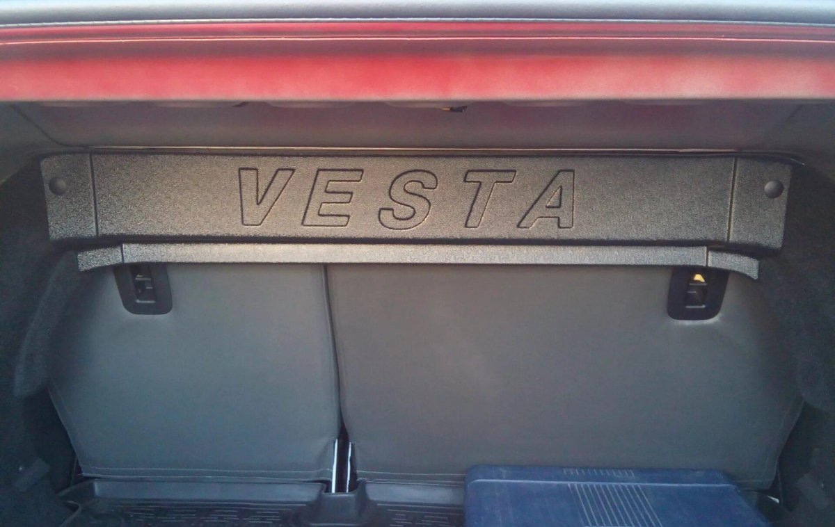 Накладка на багажник Лада Веста седан