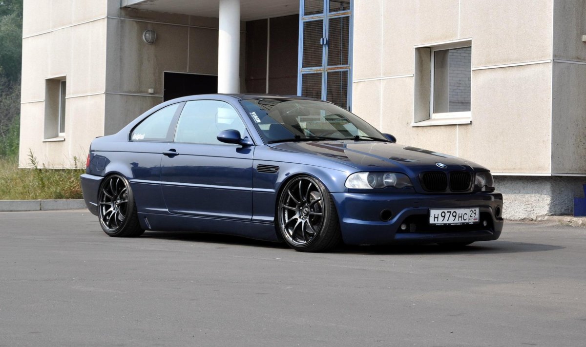 BMW e46 sedan