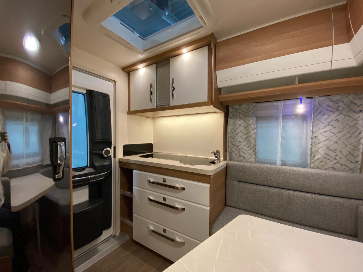 Hobby de Luxe 400 SFE