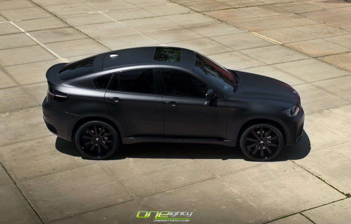BMW x6m черный матовый