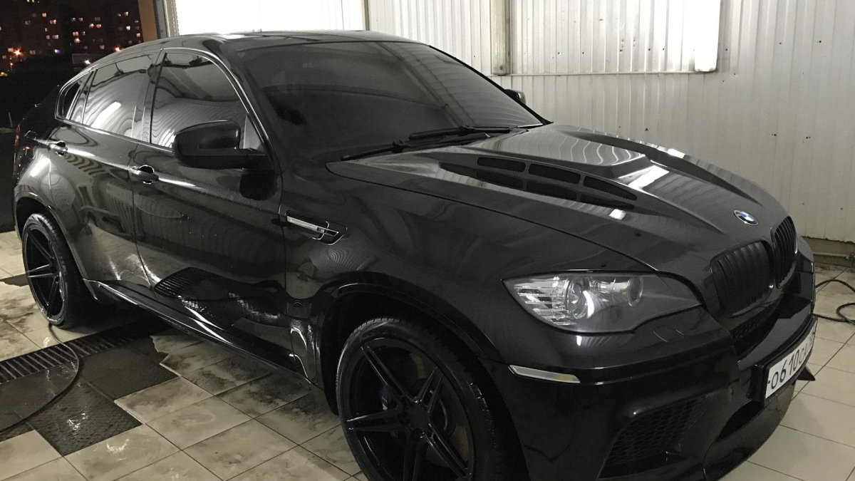 БМВ х6 Блэк эдишн