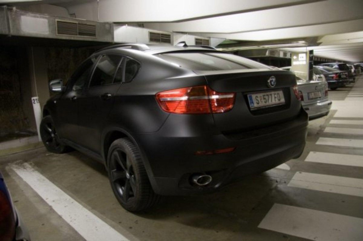 BMW x6 Black Matte